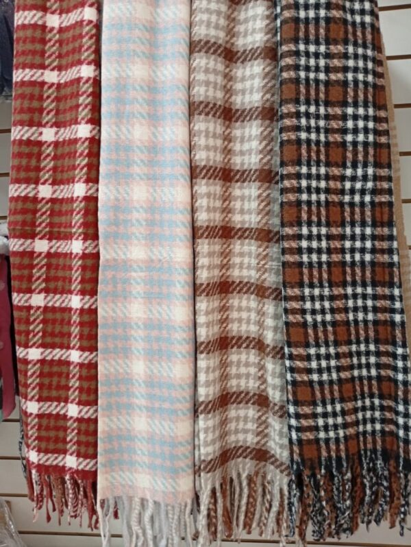 BUFANDA DE CUADROS A012